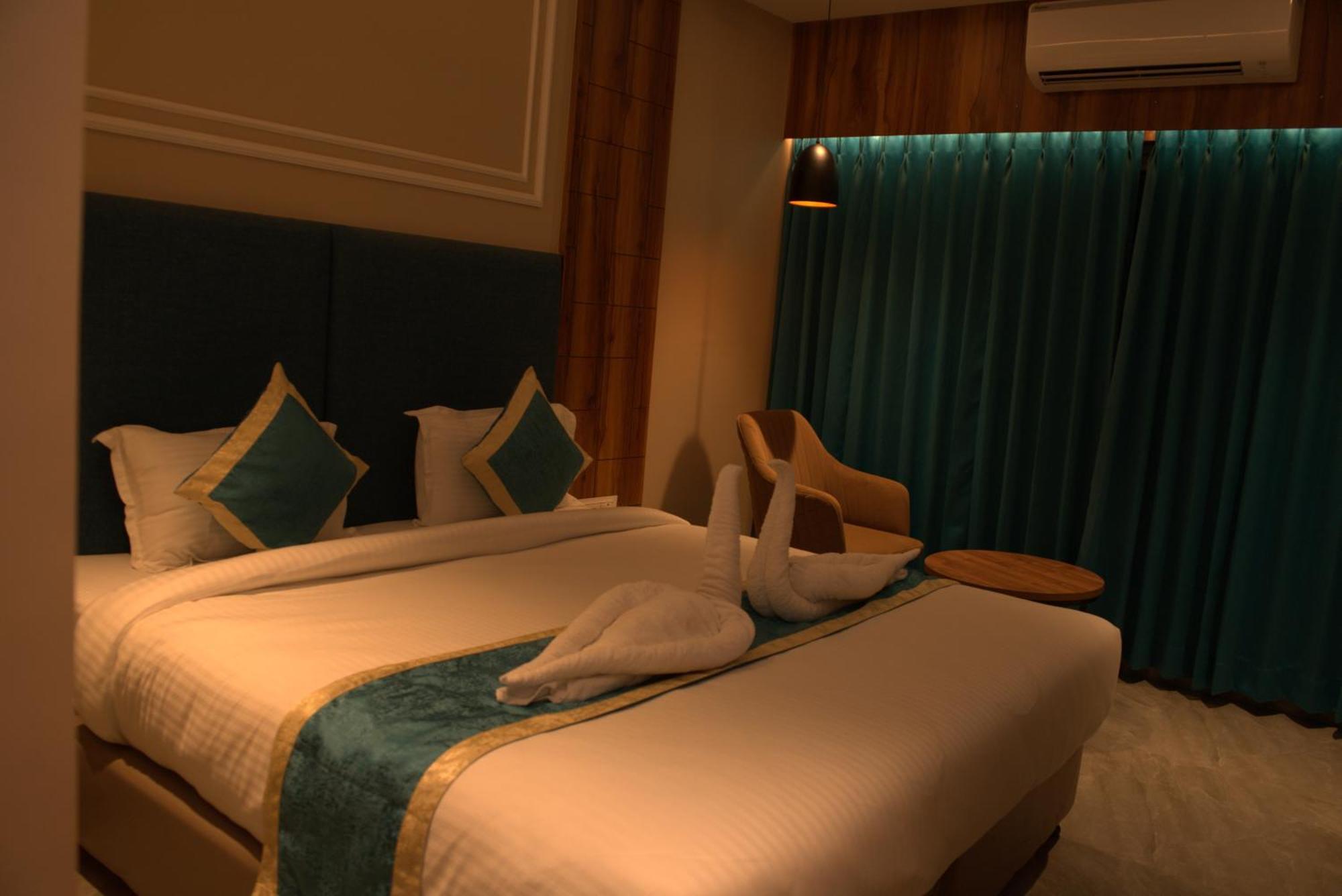 Hotel Tanisha Kishanganj Extérieur photo