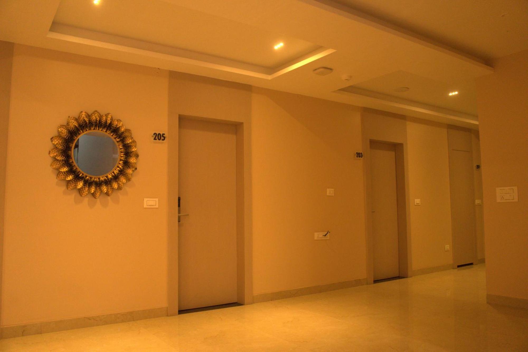 Hotel Tanisha Kishanganj Extérieur photo